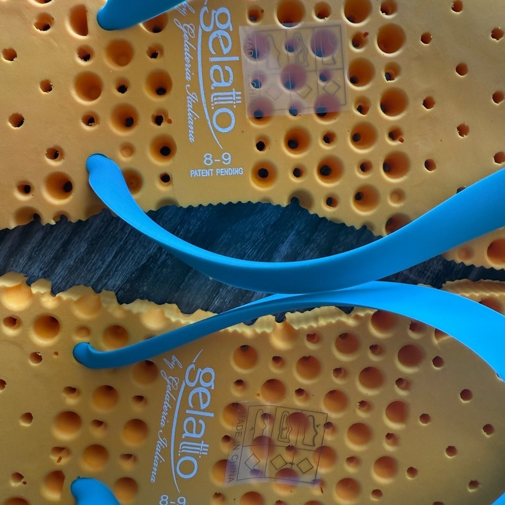 NWT Women’s Gelatto Flip Flops - Orange and Blue (Italian Brand) - Picture 4 of 7